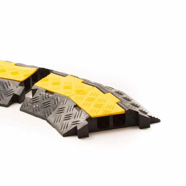 rubber-united-Cable-Protector---2channel---Left-Corner.1