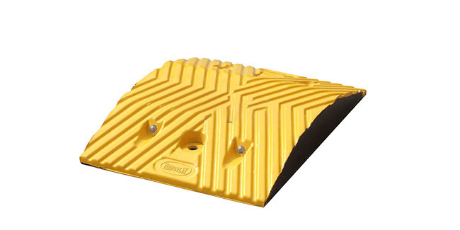 rubber-united-speed-hump-middle-1